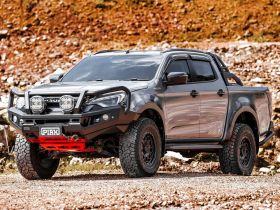 Genesis Loop Bar (Black Recovery Points & Orange Bash Plate) for Isuzu D-Max (11-2023 on)
