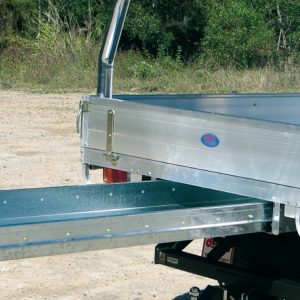 Boxes- Under Tray Roll-out Drawer